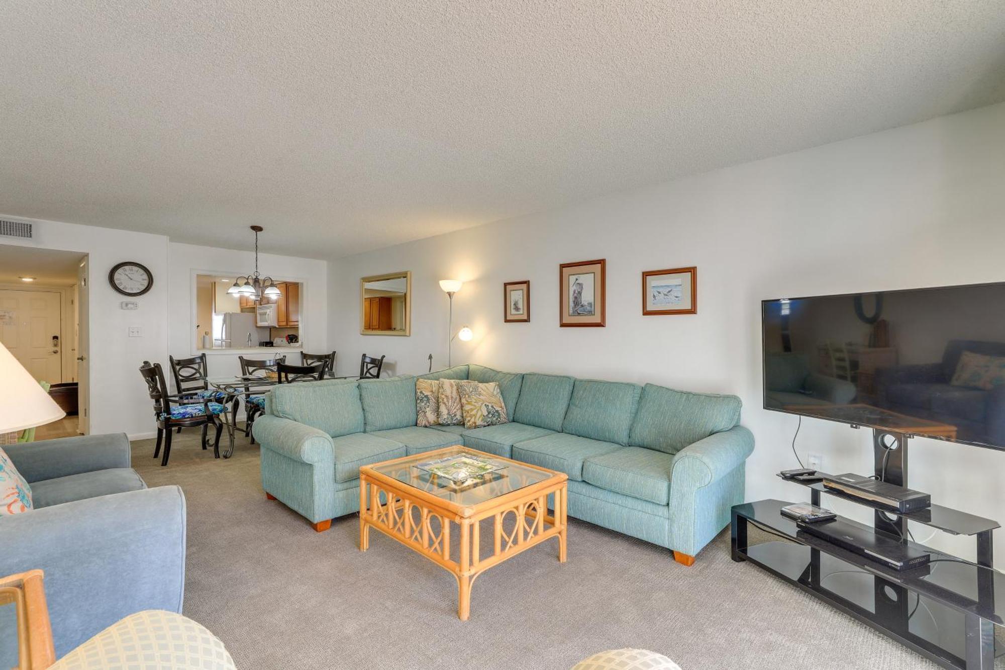 Central Cocoa Beach Condo With View, Steps To Beach! Exteriör bild